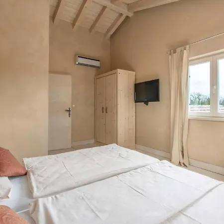 Holiday home Monet Butkovici (Istria)